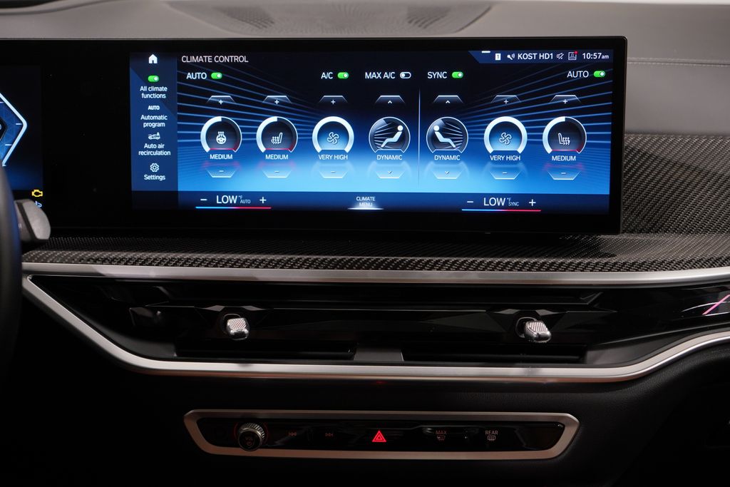Thumbnail: 2023 BMW X7 - 14