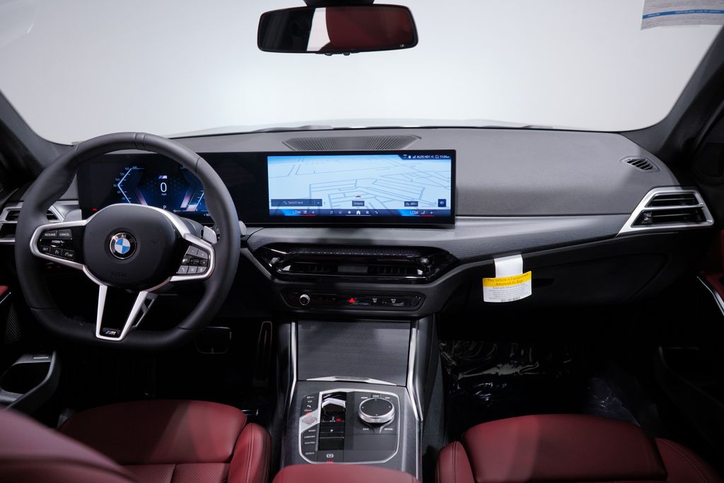 Thumbnail: 2026 BMW 3 Series - 12