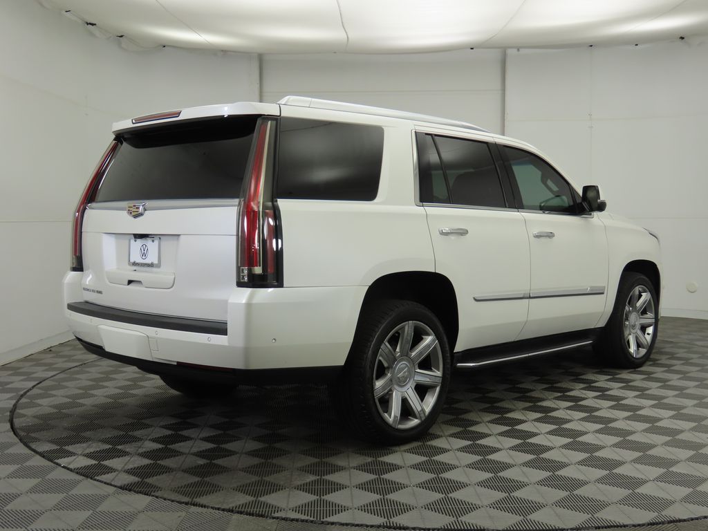 2017 Cadillac Escalade Luxury 5