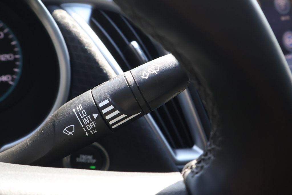 Thumbnail: 2025 Chevrolet Malibu - 23