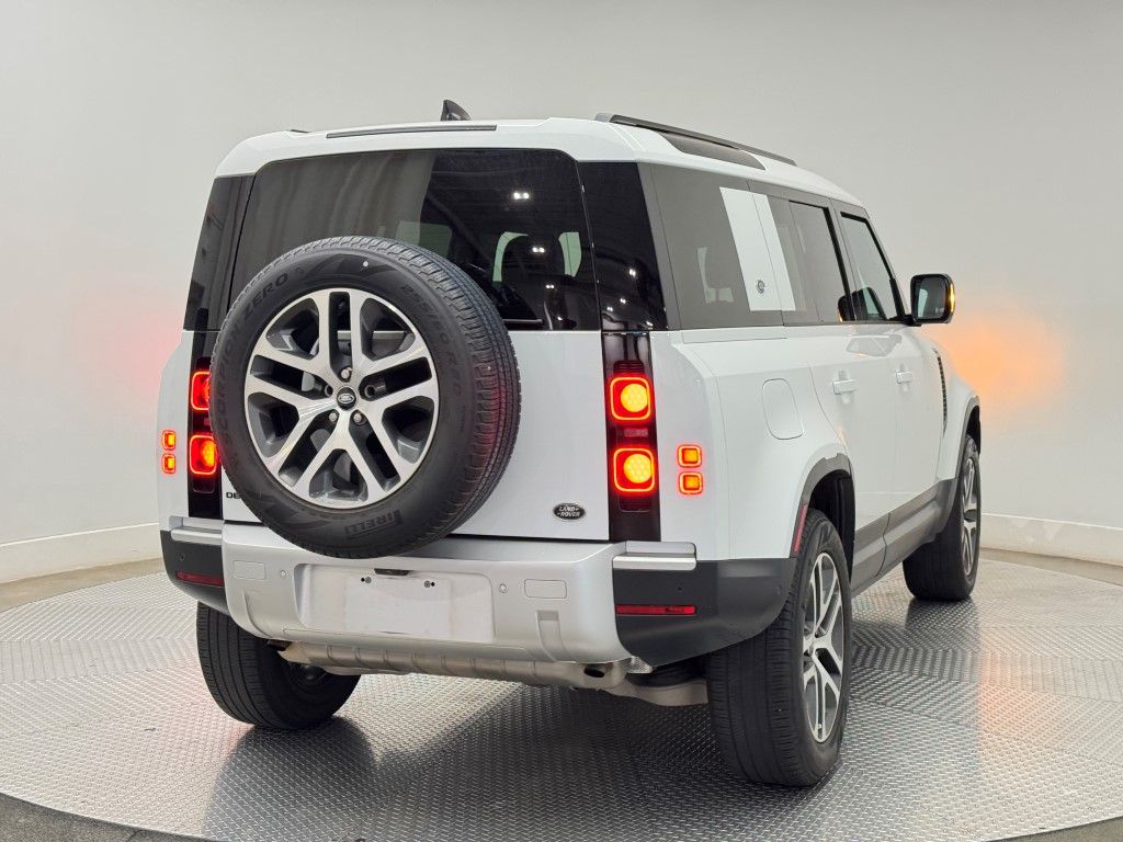 Thumbnail: 2023 Land Rover Defender - 14