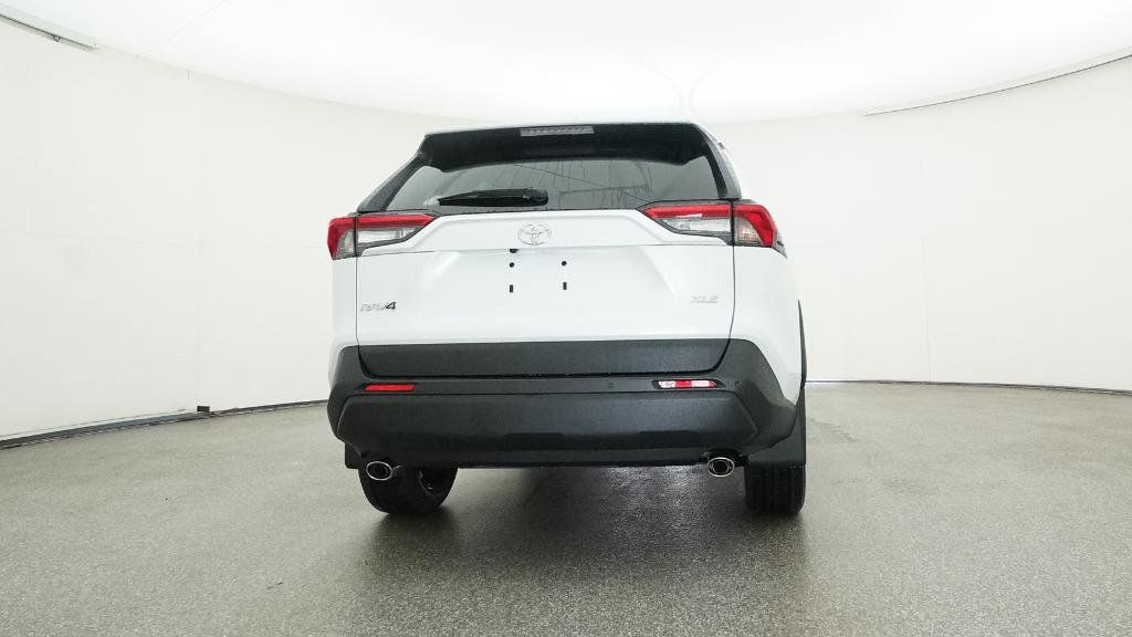Thumbnail: 2025 Toyota RAV4 - 15