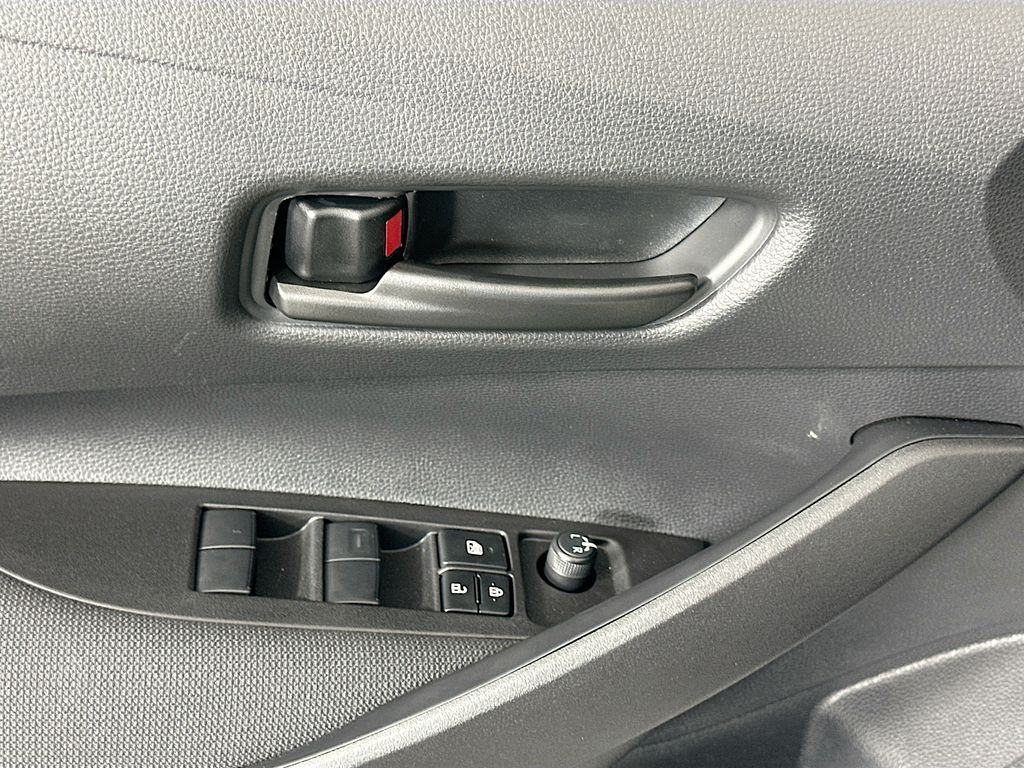 Thumbnail: 2025 Toyota Corolla - 18