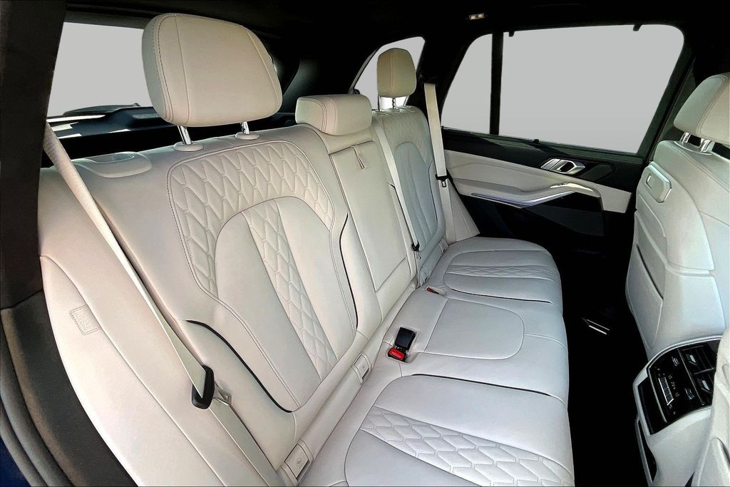 2025 BMW X5 40i - Photo 25