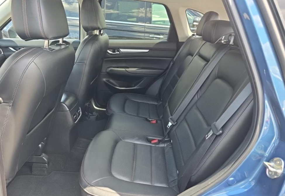 Used 2023 Blue Mazda 2.5 S Preferred Package image 31