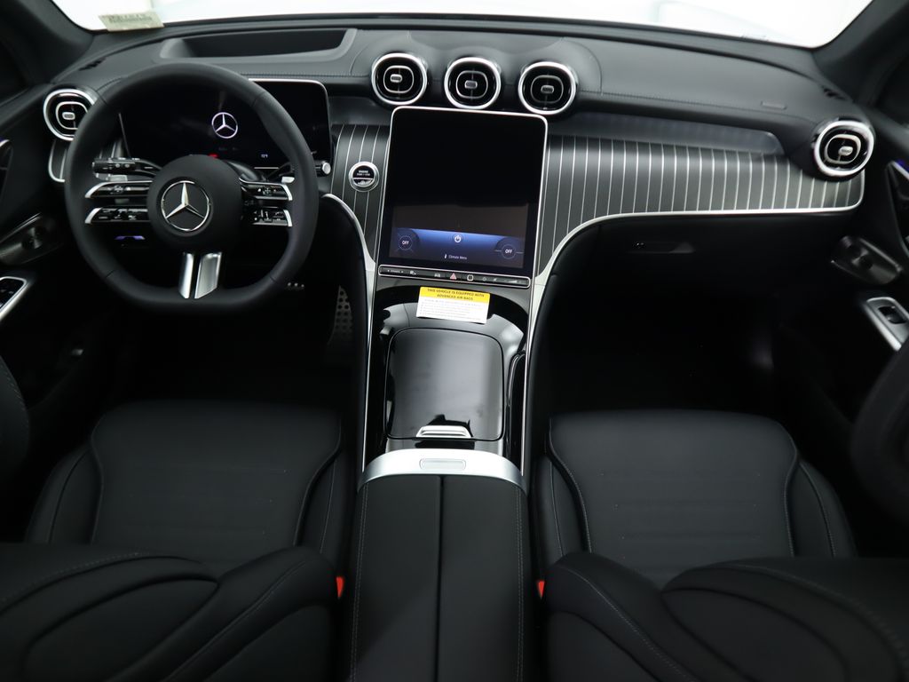 2024 Mercedes-Benz GLC 300 14