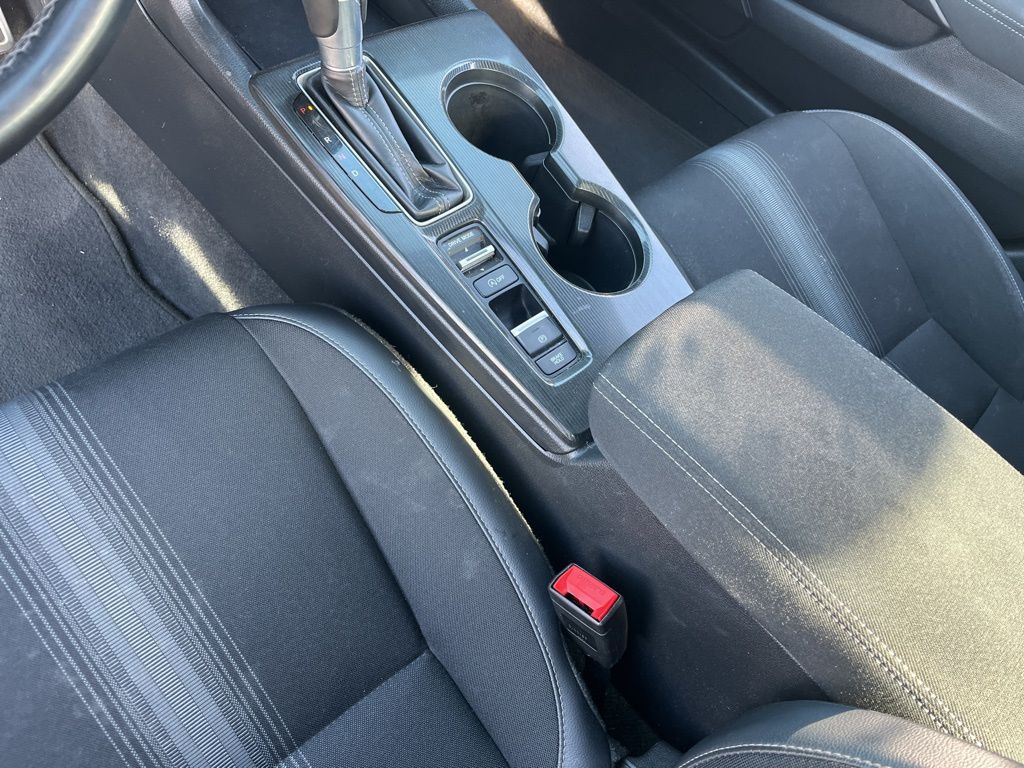 Thumbnail: 2024 Honda Civic - 19