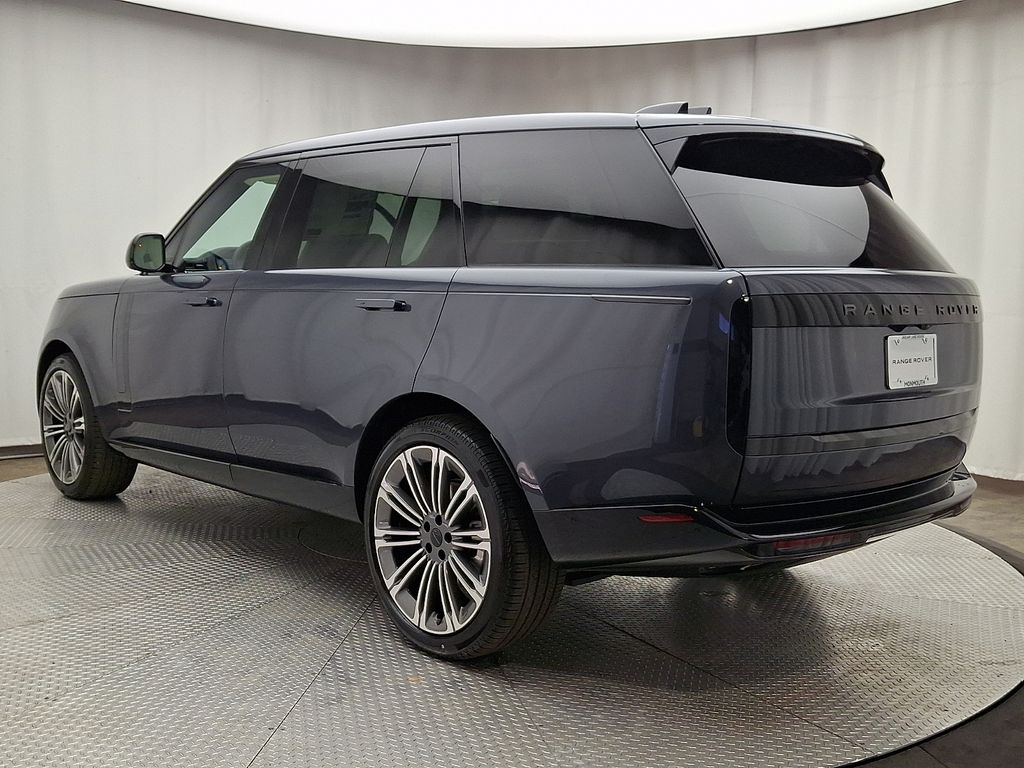 Thumbnail: 2026 Land Rover Range Rover - 4