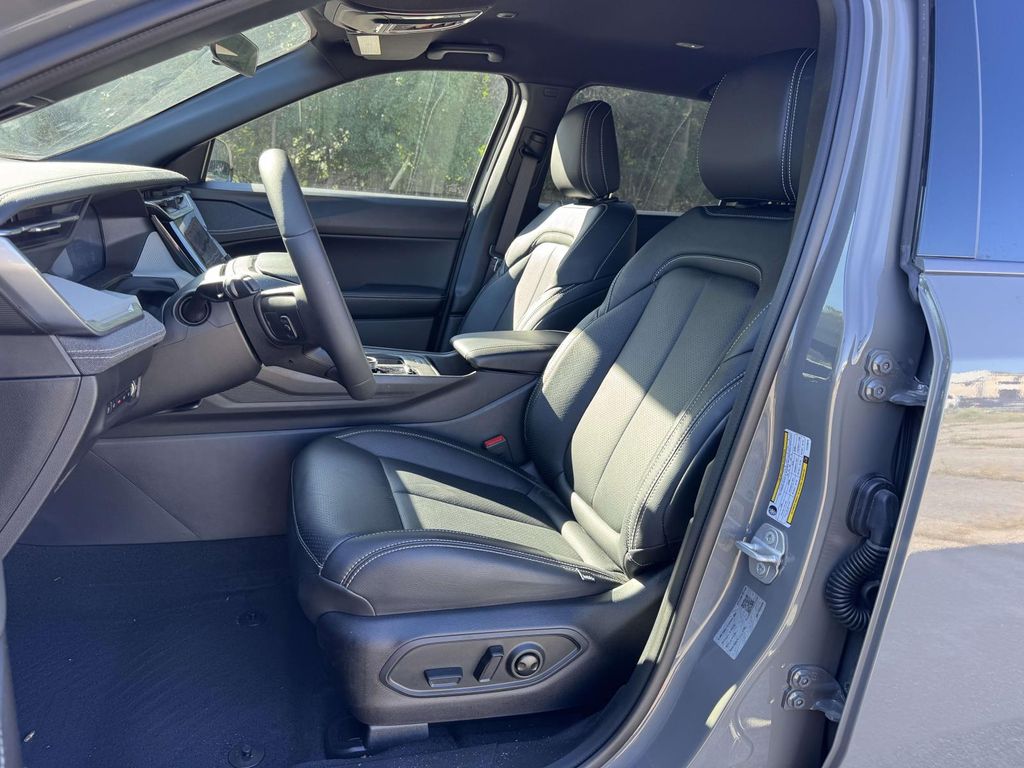 Used 2026 Jeep Cherokee SUV
