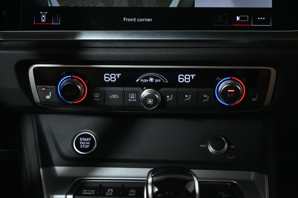 Thumbnail: 2025 Audi Q3 - 24