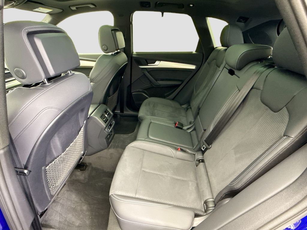 Thumbnail: 2022 Audi Q5 - 20