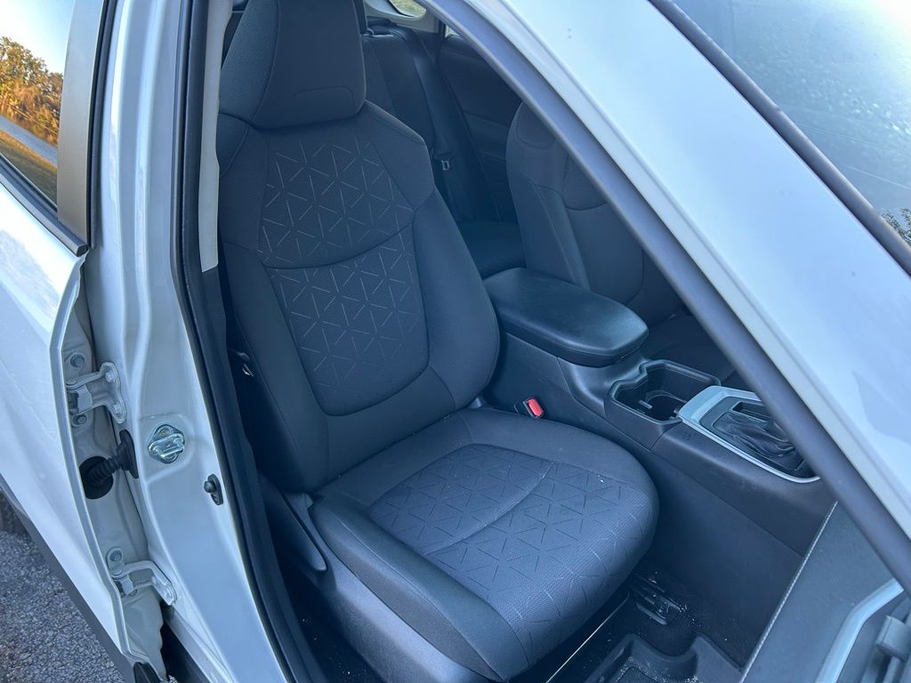 Thumbnail: 2024 Toyota RAV4 - 14