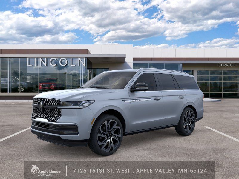 Gray Mist 2026 Lincoln Navigator SUV / Crossover Four-Wheel Drive Automatic