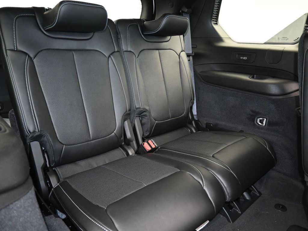 Used 2024 Bright White Clearcoat Jeep Overland image 32