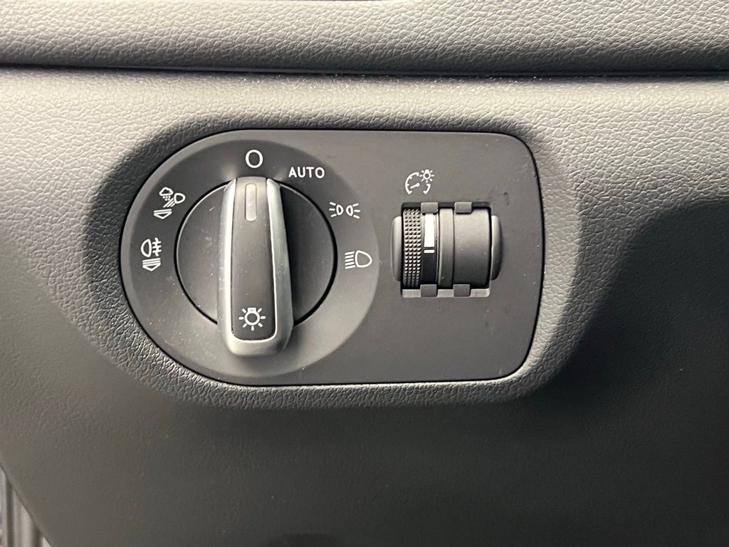 Thumbnail: 2017 Audi Q3 - 19