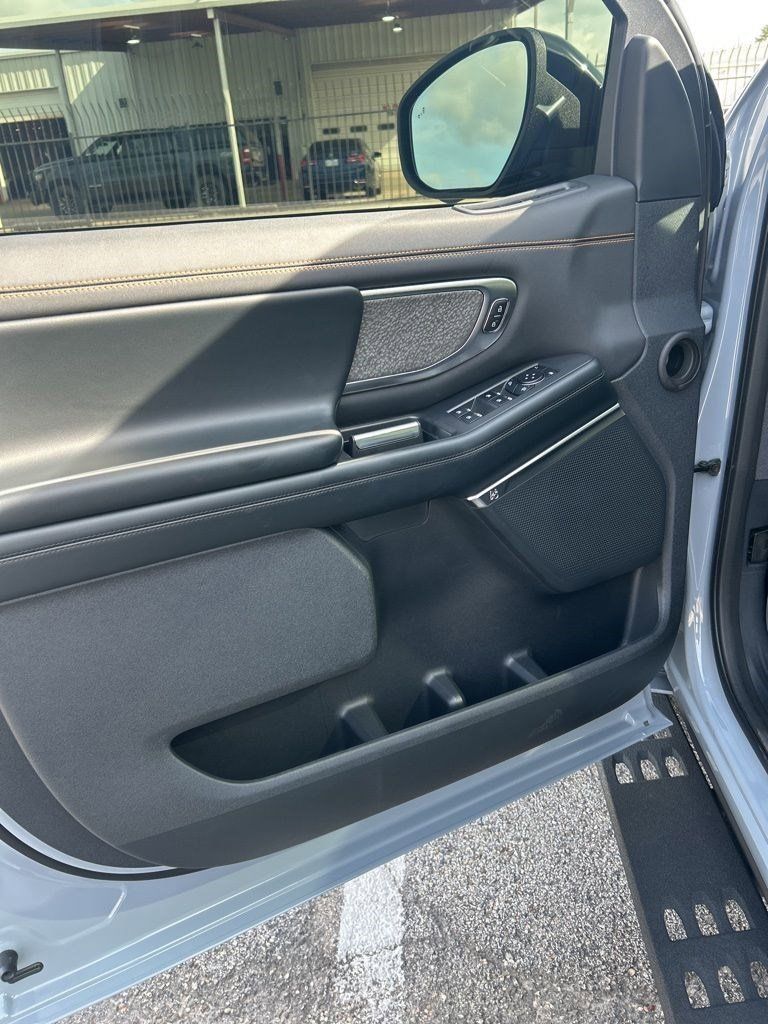 2025 Ford Expedition Tremor - 6