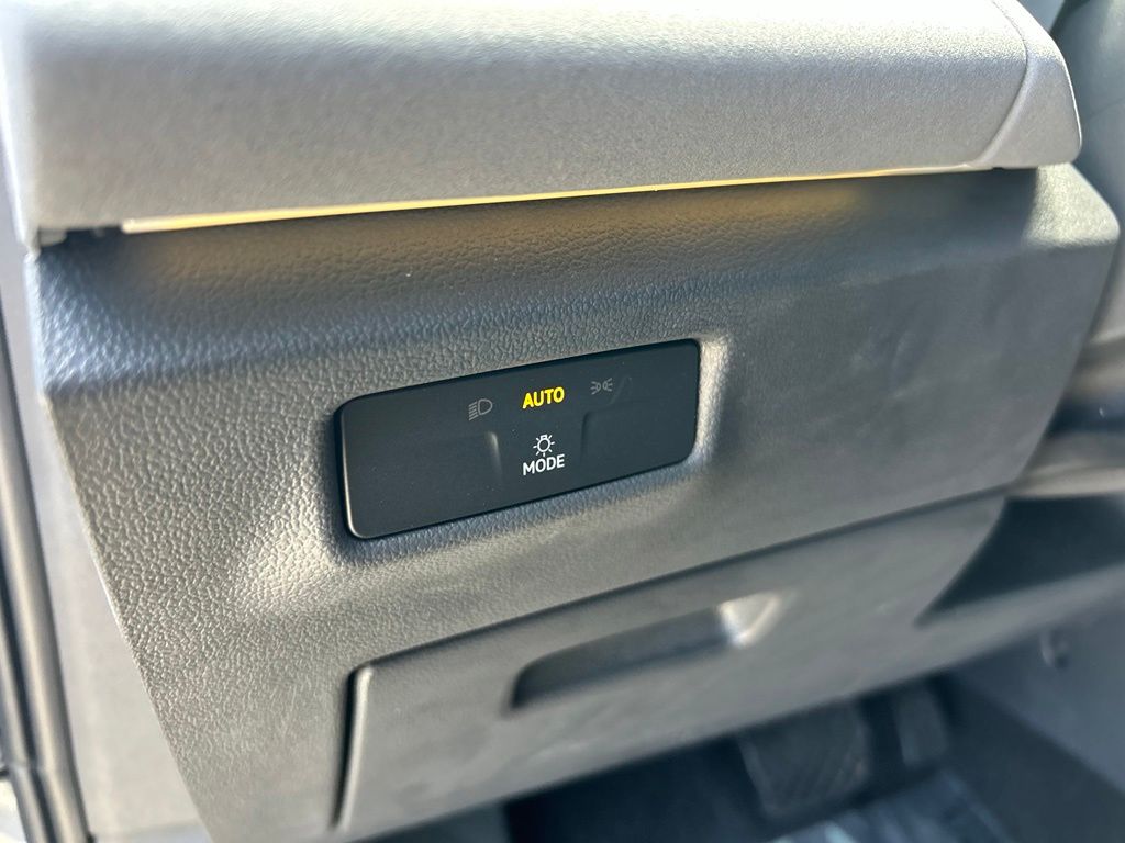 New 2026 Platinum Gray Volkswagen 2.0T SE image 47