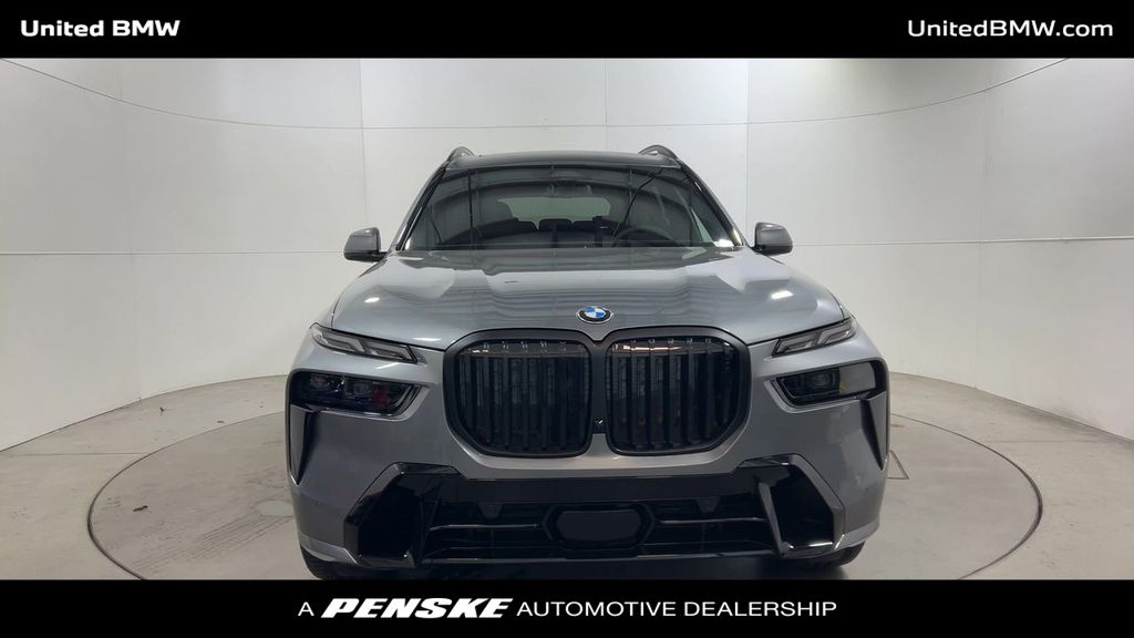 Thumbnail: 2026 BMW X7 - 3