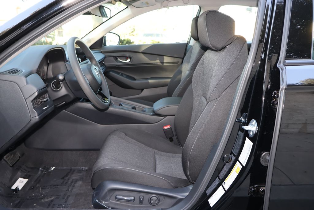 Thumbnail: 2025 Honda Accord - 9