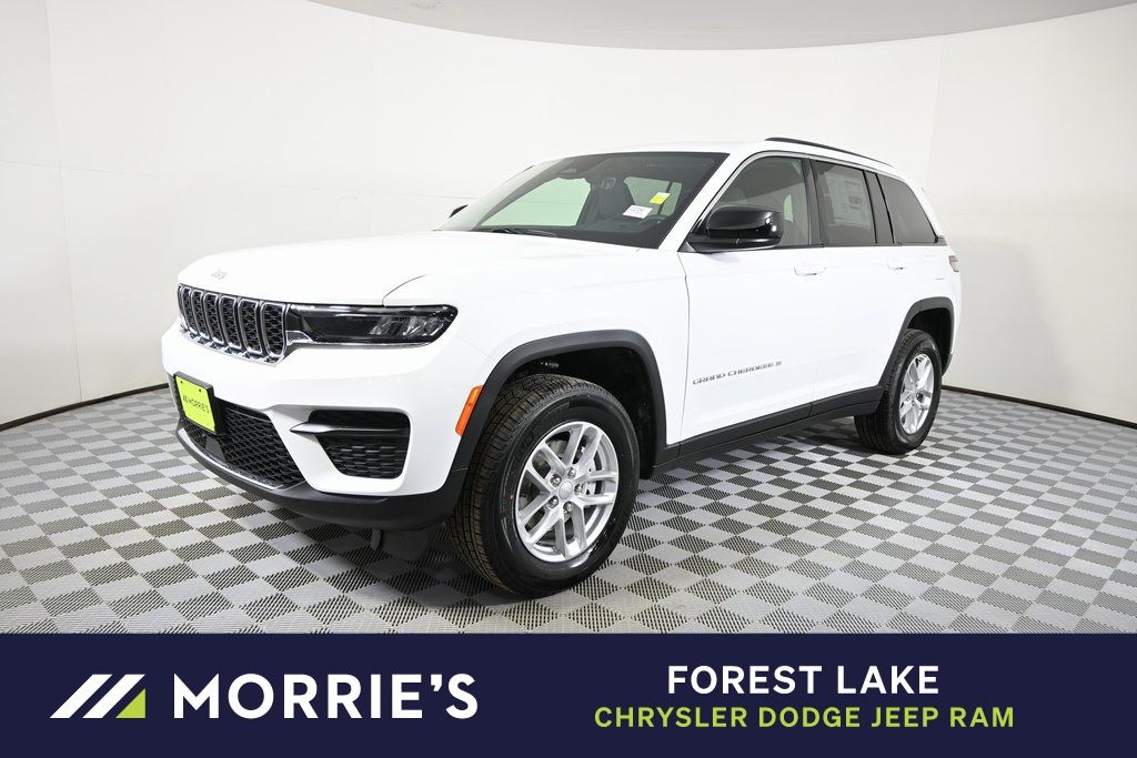 2026 Jeep Grand Cherokee Laredo