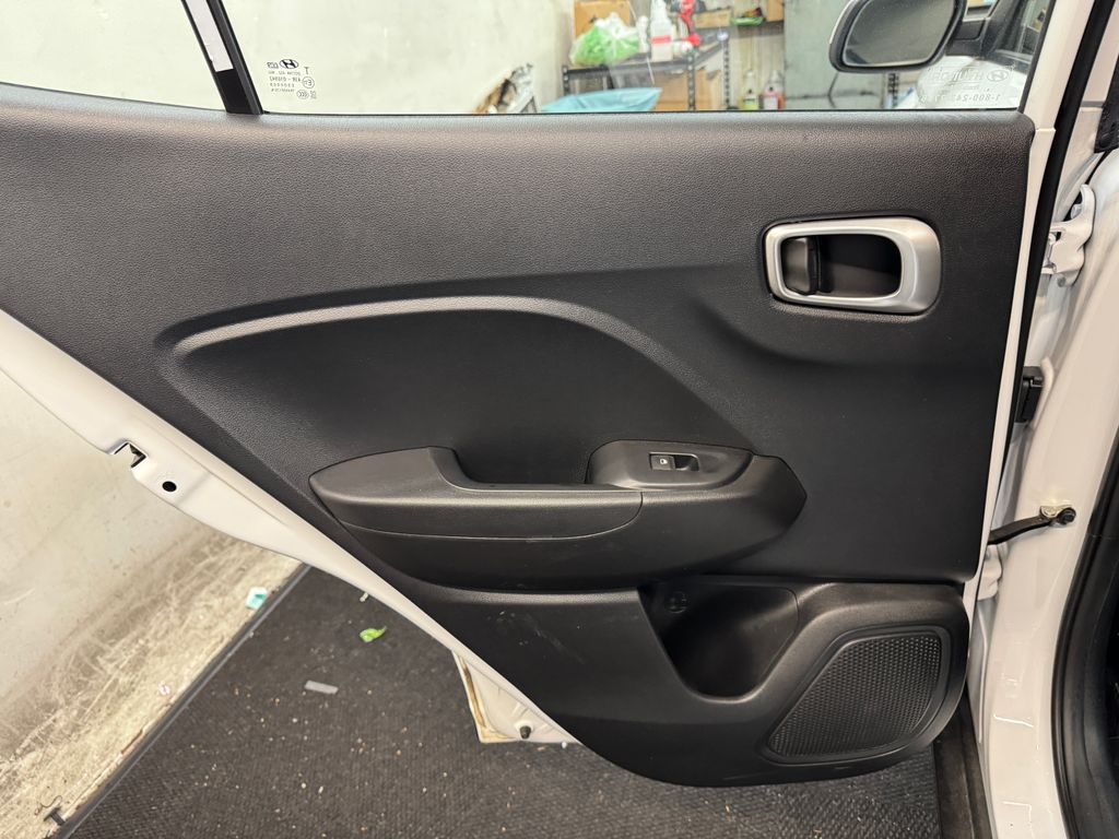 2022 Hyundai Venue SE