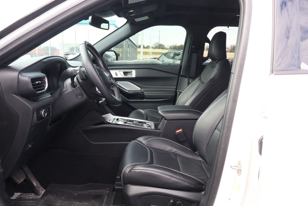 Thumbnail: 2023 Ford Explorer - 11