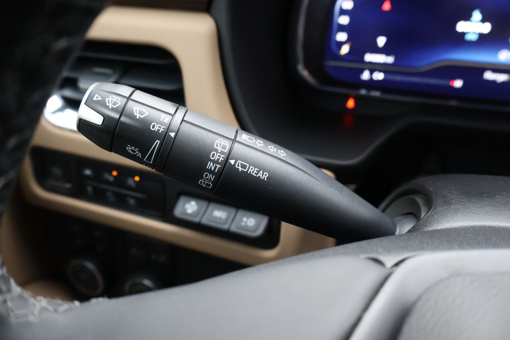 Thumbnail: 2023 Chevrolet Suburban - 22