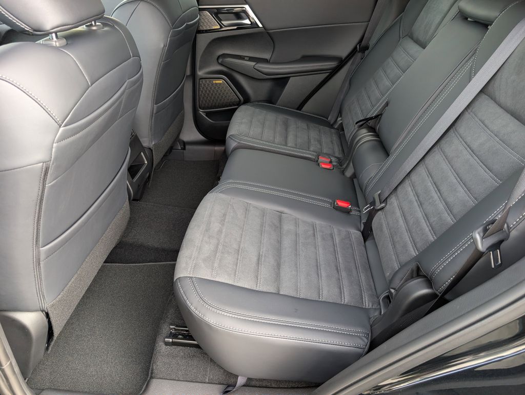 New 2026 Mitsubishi Outlander SUV
