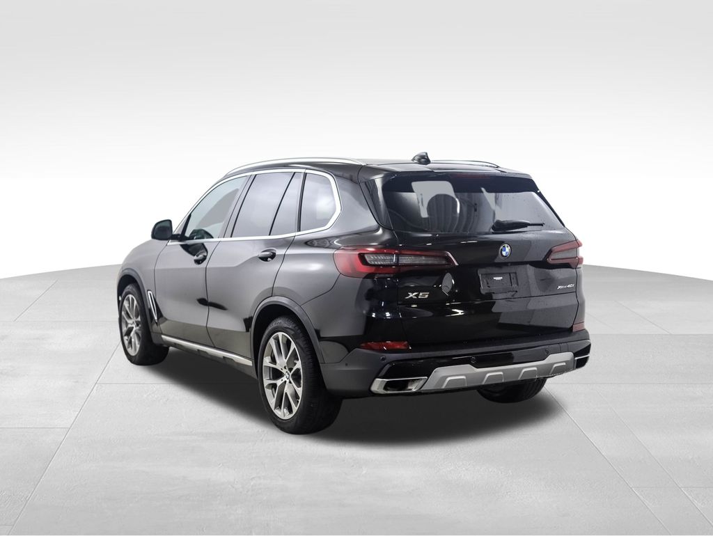 Thumbnail: 2022 BMW X5 - 3