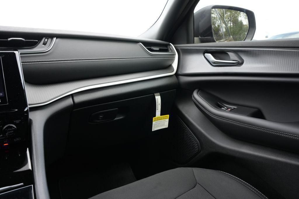 2026 Jeep Grand Cherokee L Laredo - 5