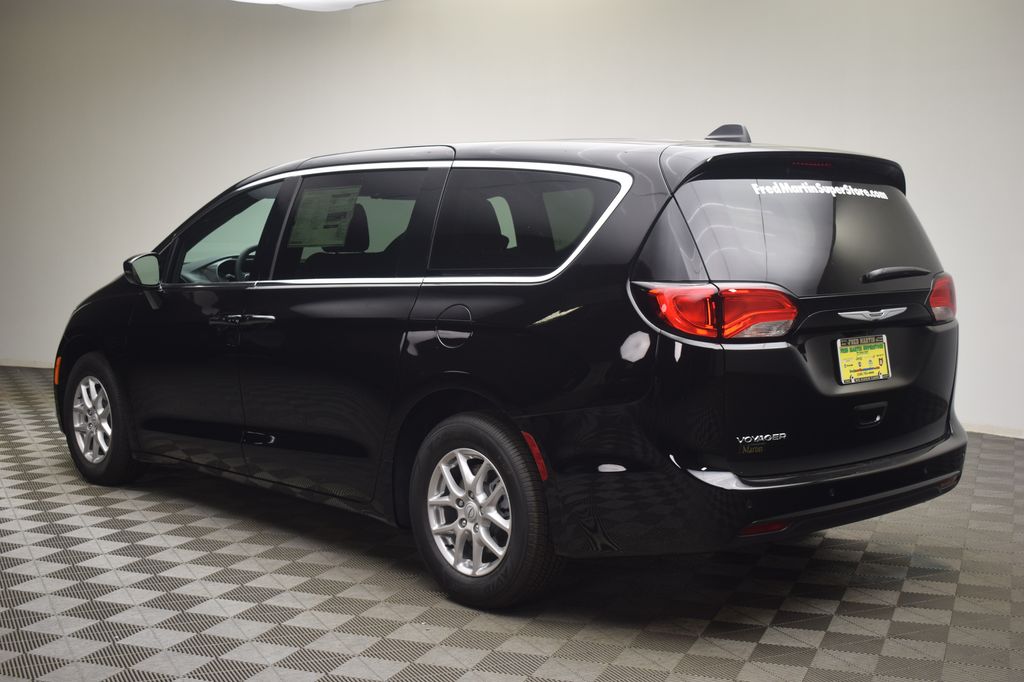 new 2026 Chrysler Voyager car, priced at $37,996