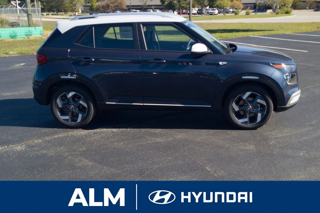 New 2026 White Hyundai SEL image 5