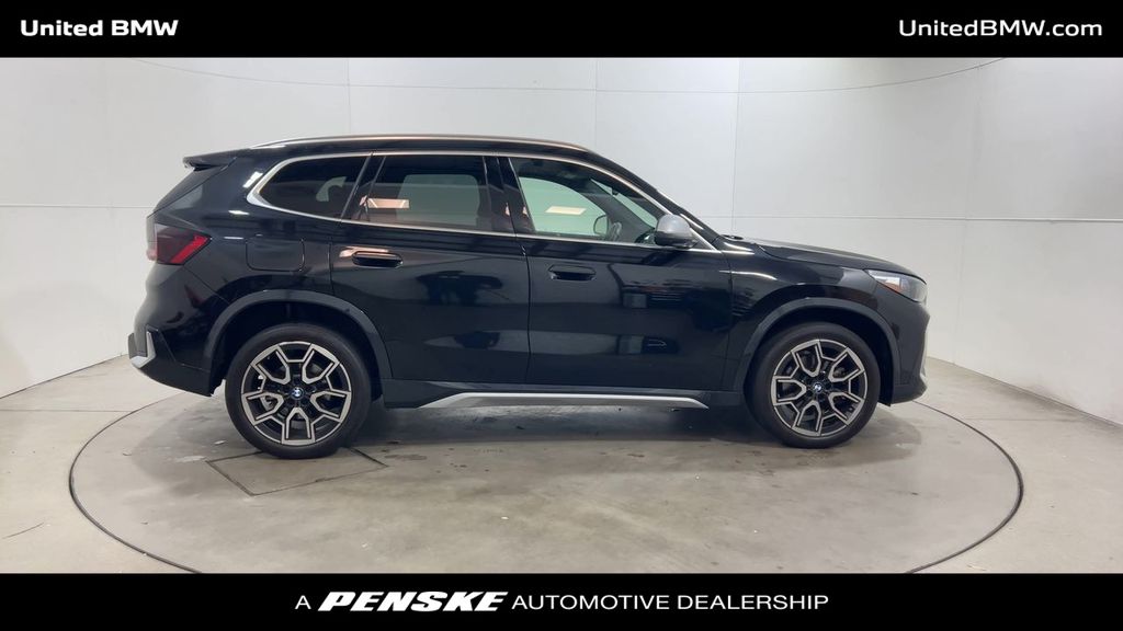 Thumbnail: 2023 BMW X1 - 9