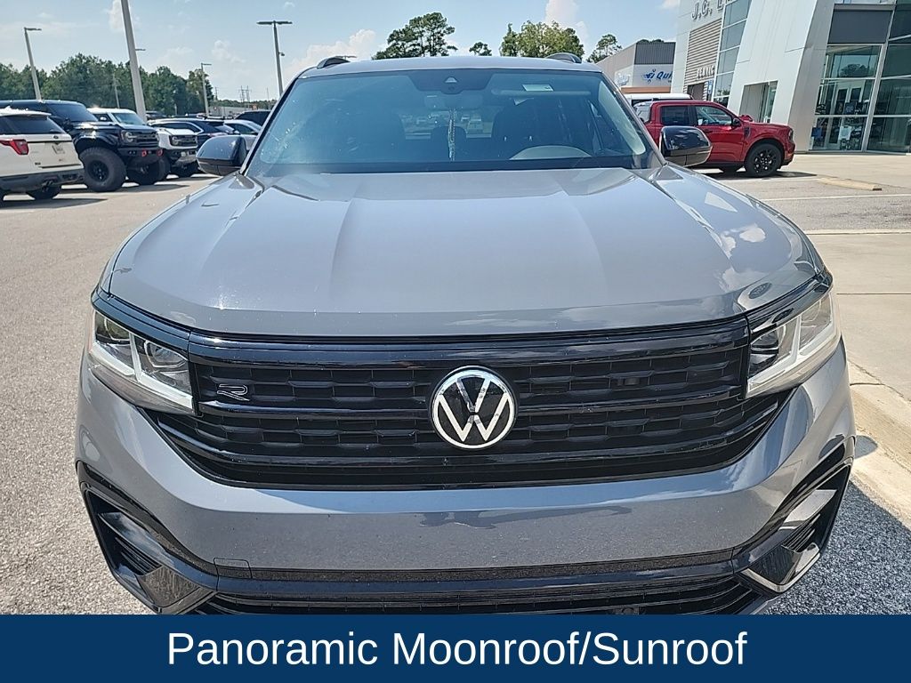 2023 Volkswagen Atlas Cross Sport 2.0T SEL R-Line Black