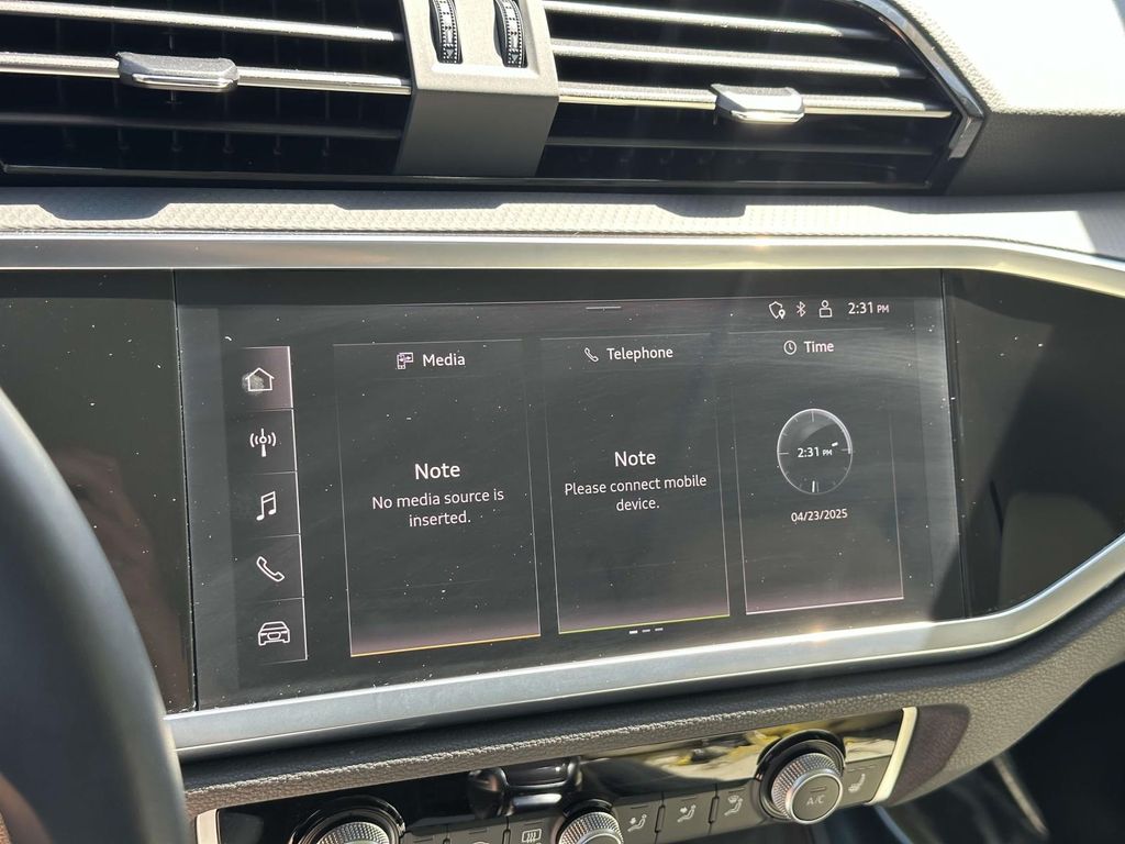 2023 Audi Q3 Premium 18