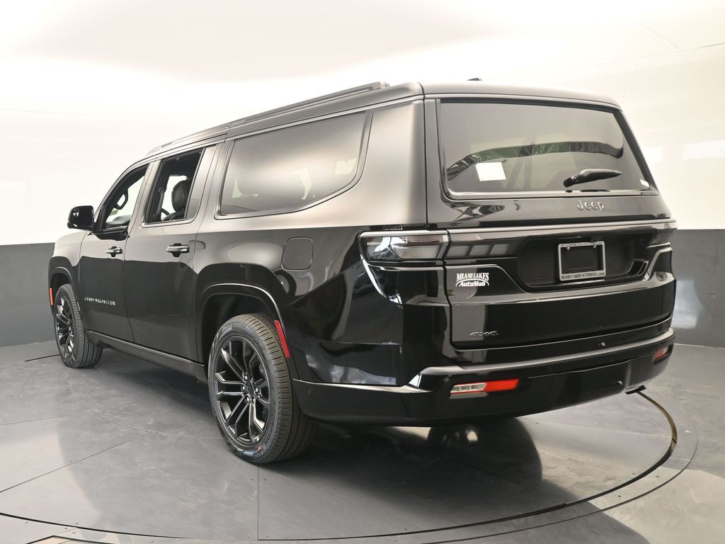 New 2026 High Gloss Black Jeep Summit Obsidian image 4