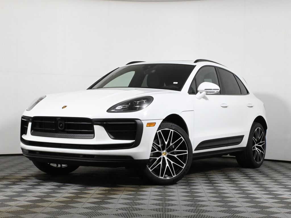 Thumbnail: 2026 Porsche Macan - 1