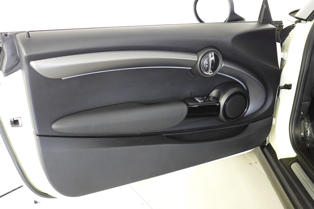 Thumbnail: 2023 MINI Cooper - 11