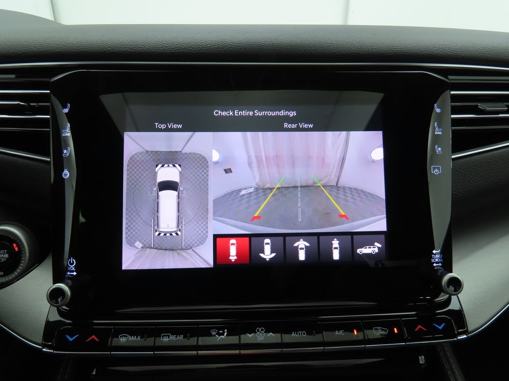 Thumbnail: 2024 Jeep Wagoneer - 16