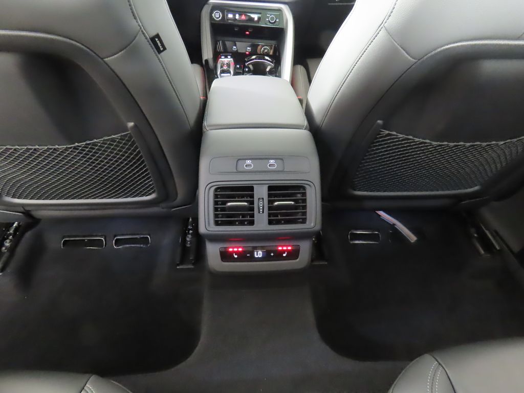 Thumbnail: 2025 Audi Q5 - 23