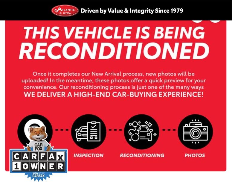 2024 Toyota Prius XLE's photo