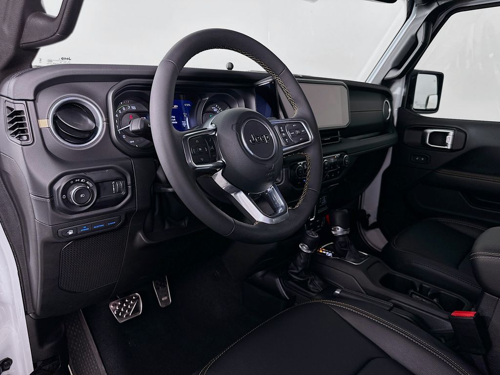 Thumbnail: 2024 Jeep Wrangler - 9