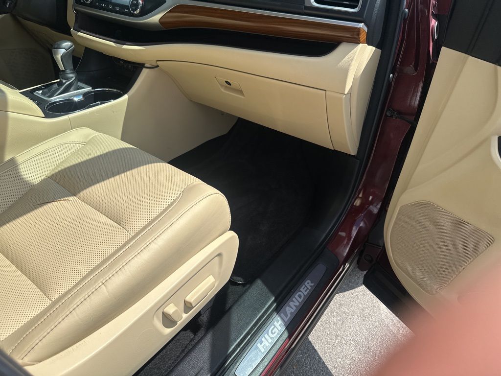 Used Car 2018 Toyota Highlander  Limited For Sale In Austin, Texas