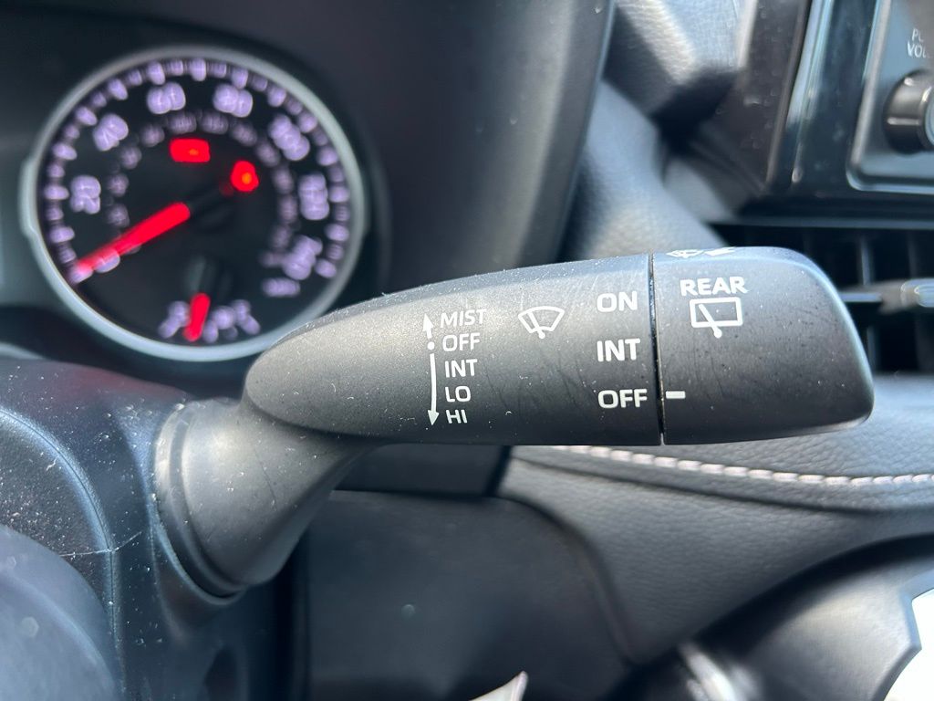 2022 Toyota RAV4 LE 25