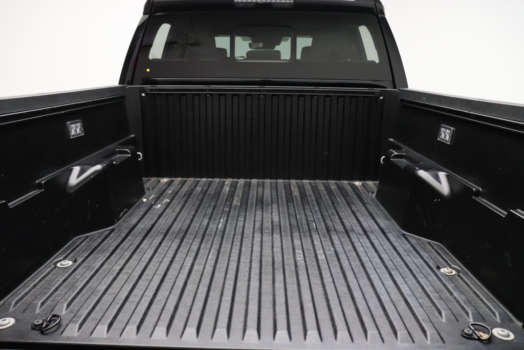 2024 Toyota Tacoma SR5 21