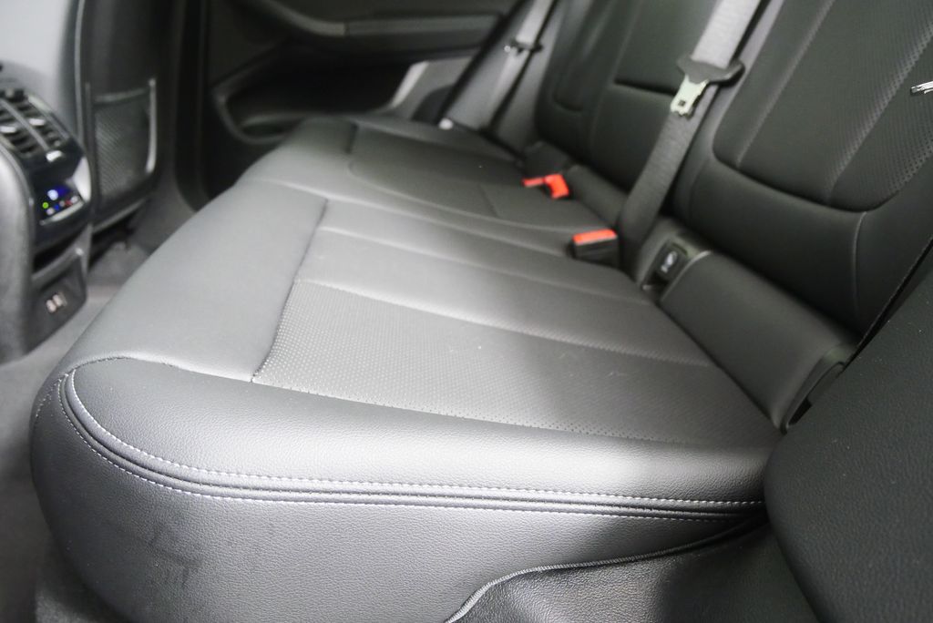 Thumbnail: 2024 BMW X3 - 15