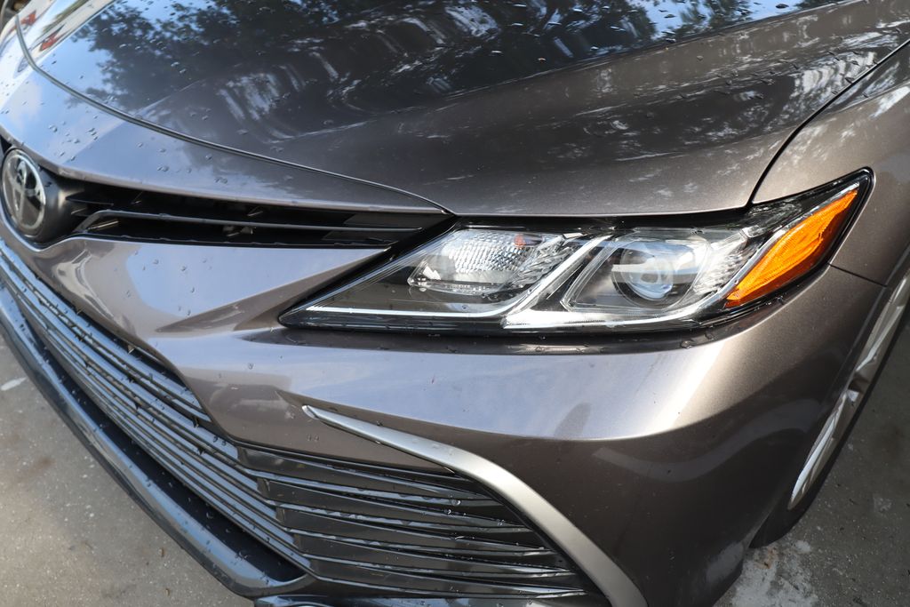 2023 Toyota Camry LE 3