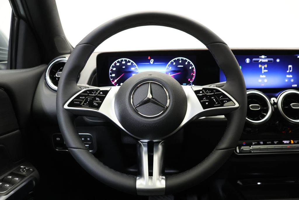 Thumbnail: 2026 Mercedes-Benz GLB - 20