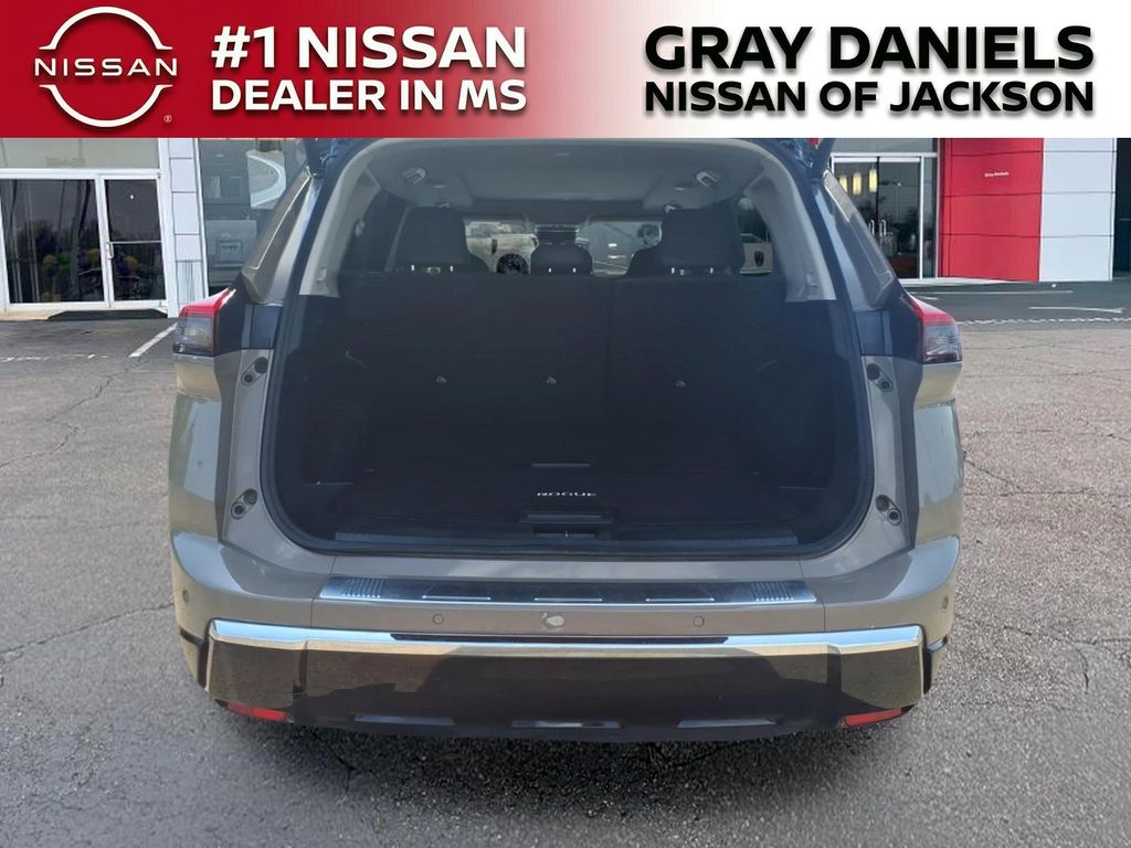 Used 2025 Nissan Rogue SUV