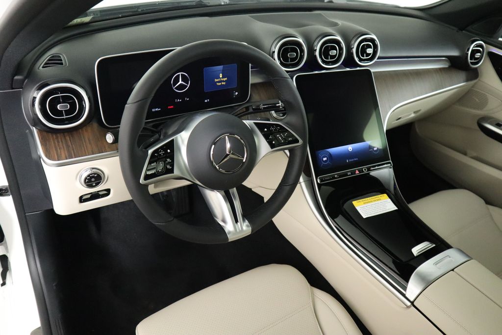 Thumbnail: 2025 Mercedes-Benz C-Class - 9